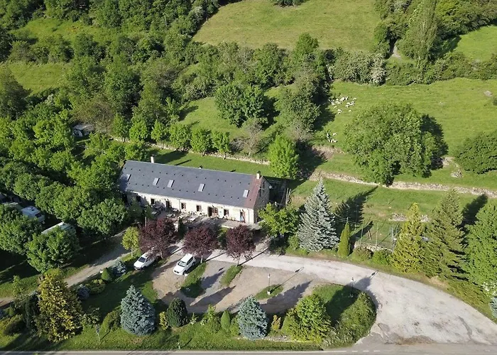 Photo de Hotel, Bungalows Y Camping Víu